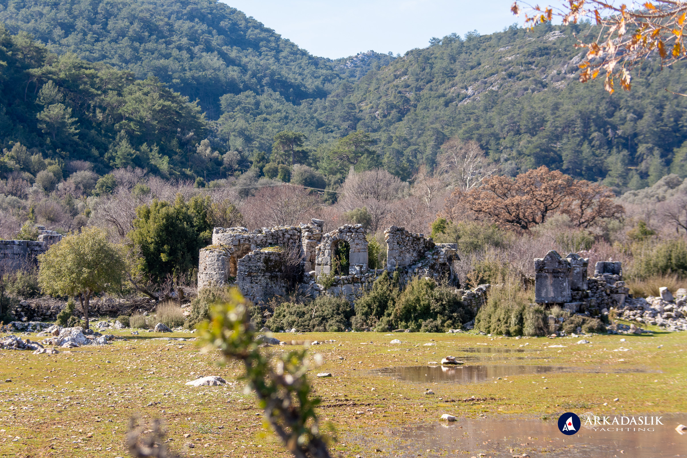 Church ruins surrounded by tombs on the Sidyma plateau