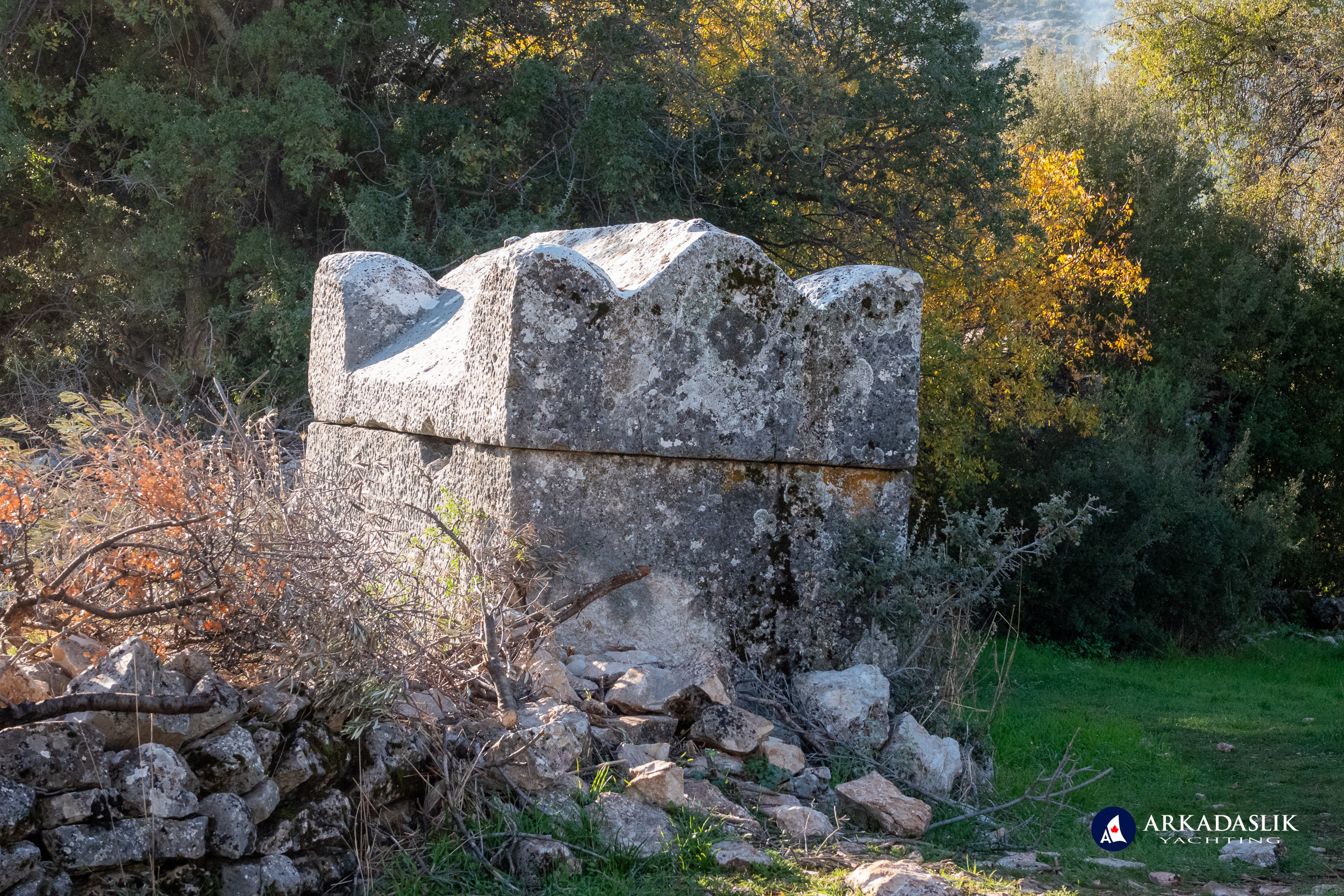 Close-up of a hip-style tomb at Sidyma